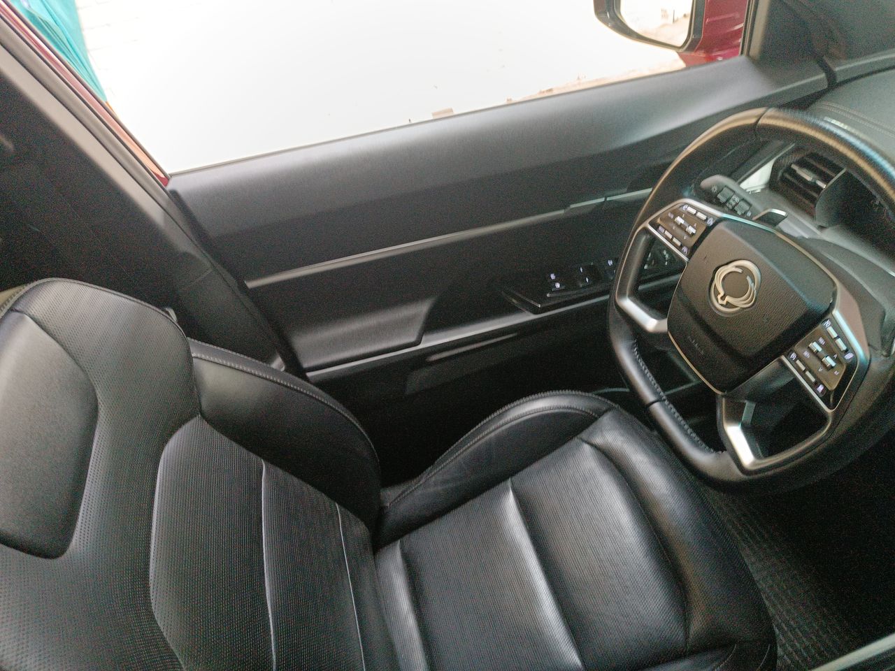 SSANGYONG - 16
