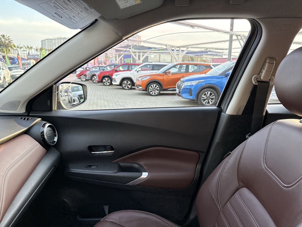 NISSAN - 2