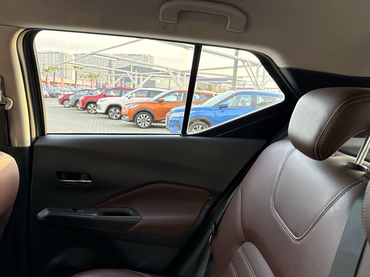 NISSAN - 4
