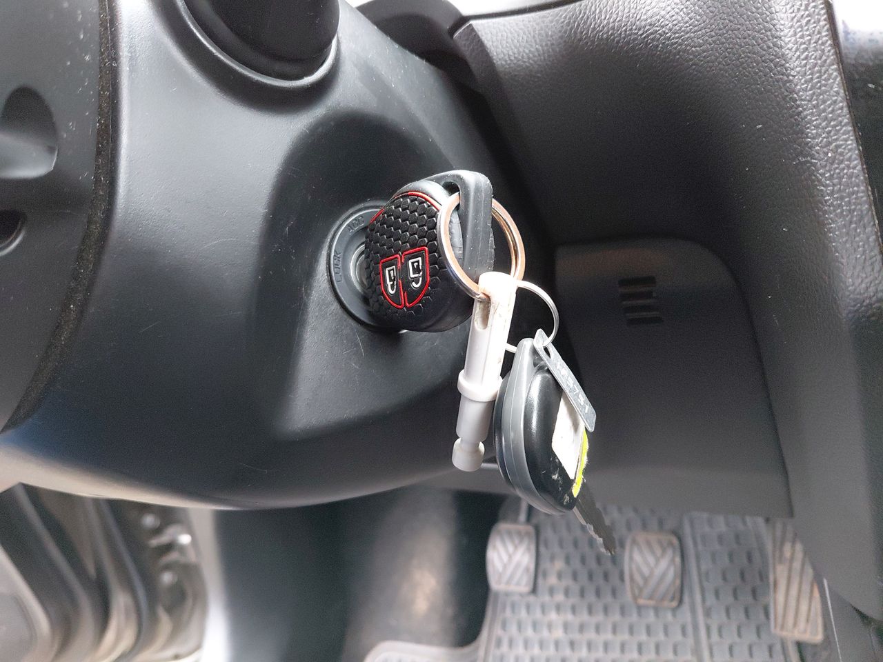 Suzuki Swift — foto 25 de 25