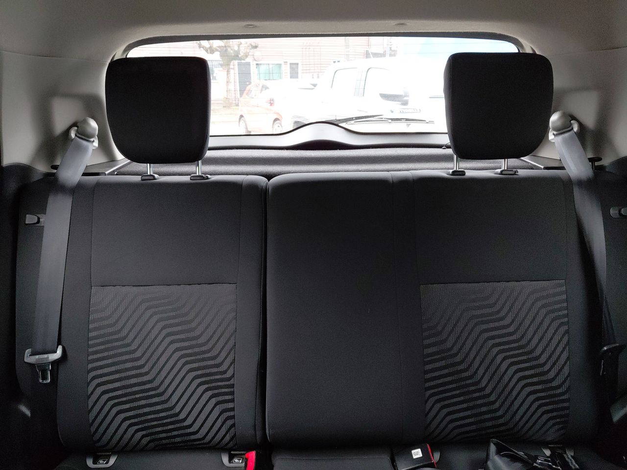Suzuki Swift — foto 5 de 25