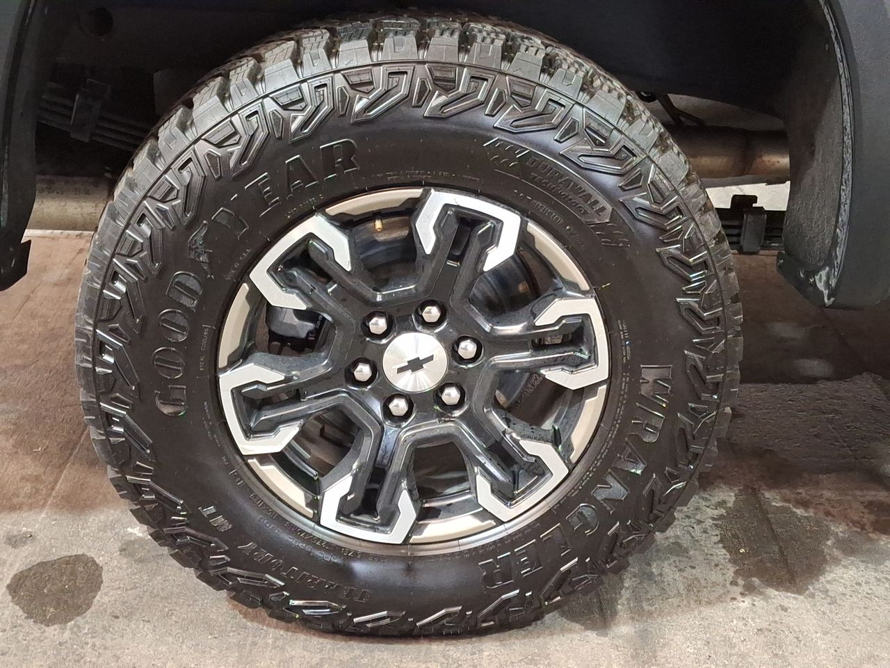 CHEVROLET - 17
