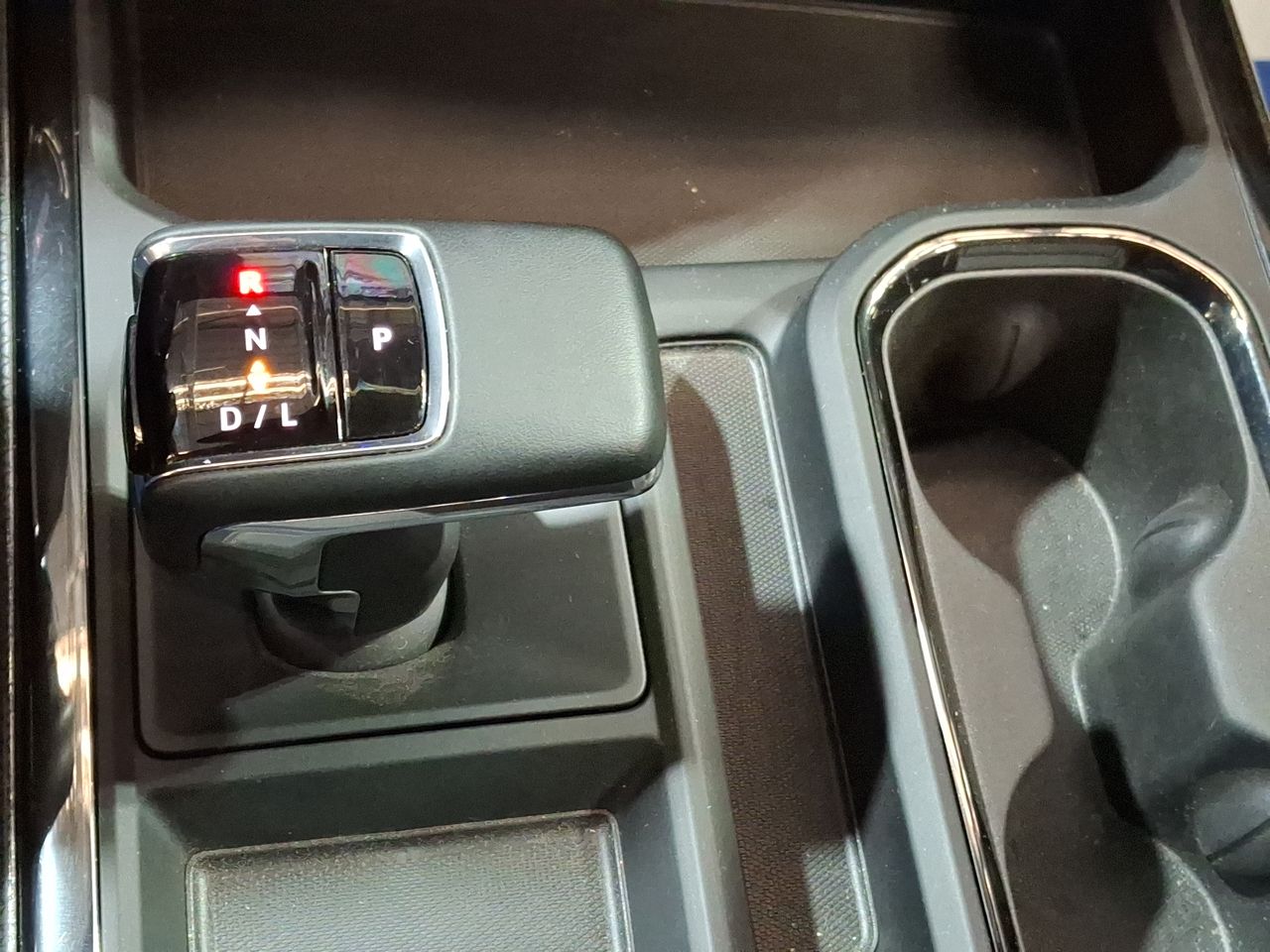 CHEVROLET - 32