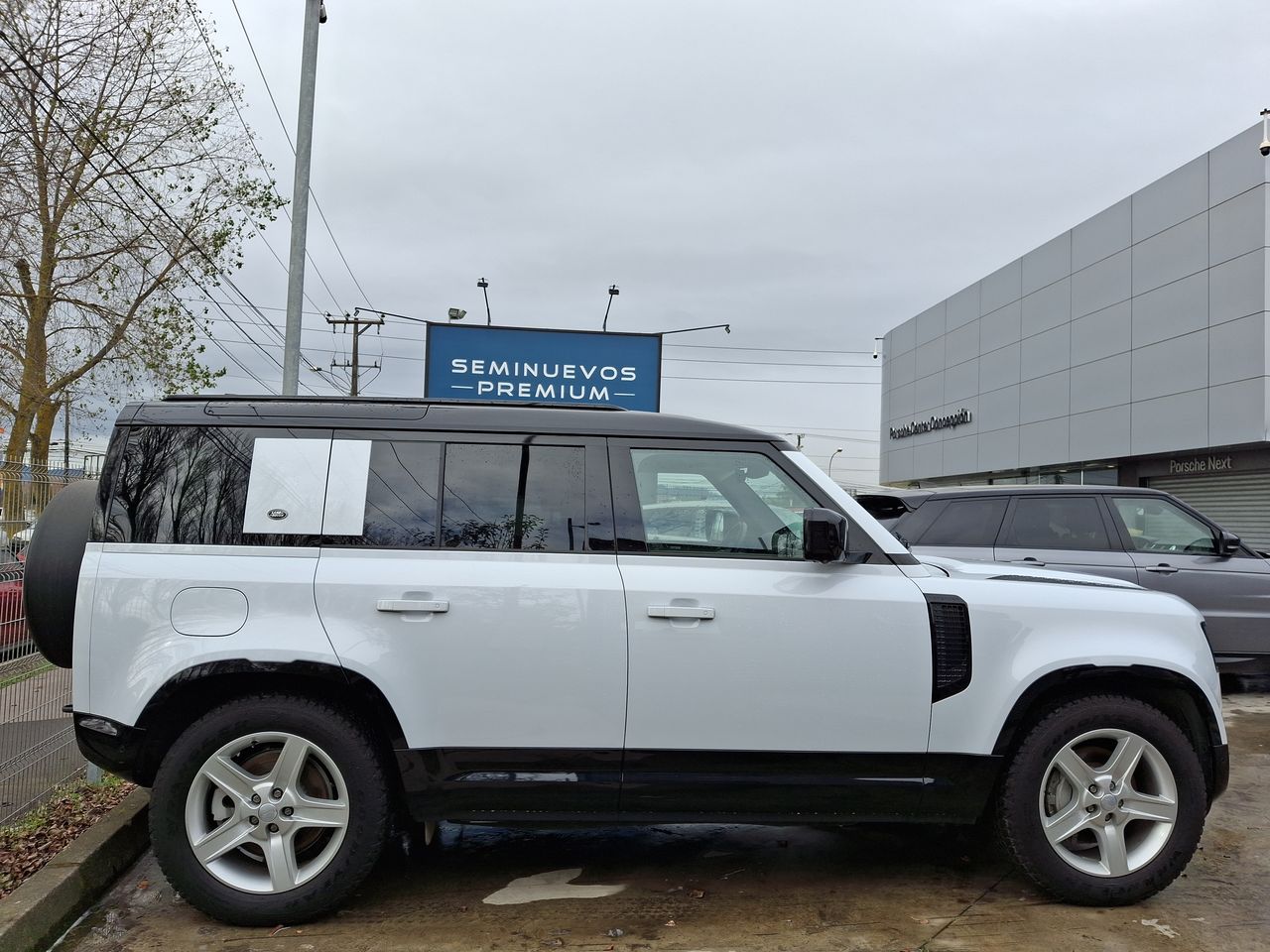 LAND ROVER - 8