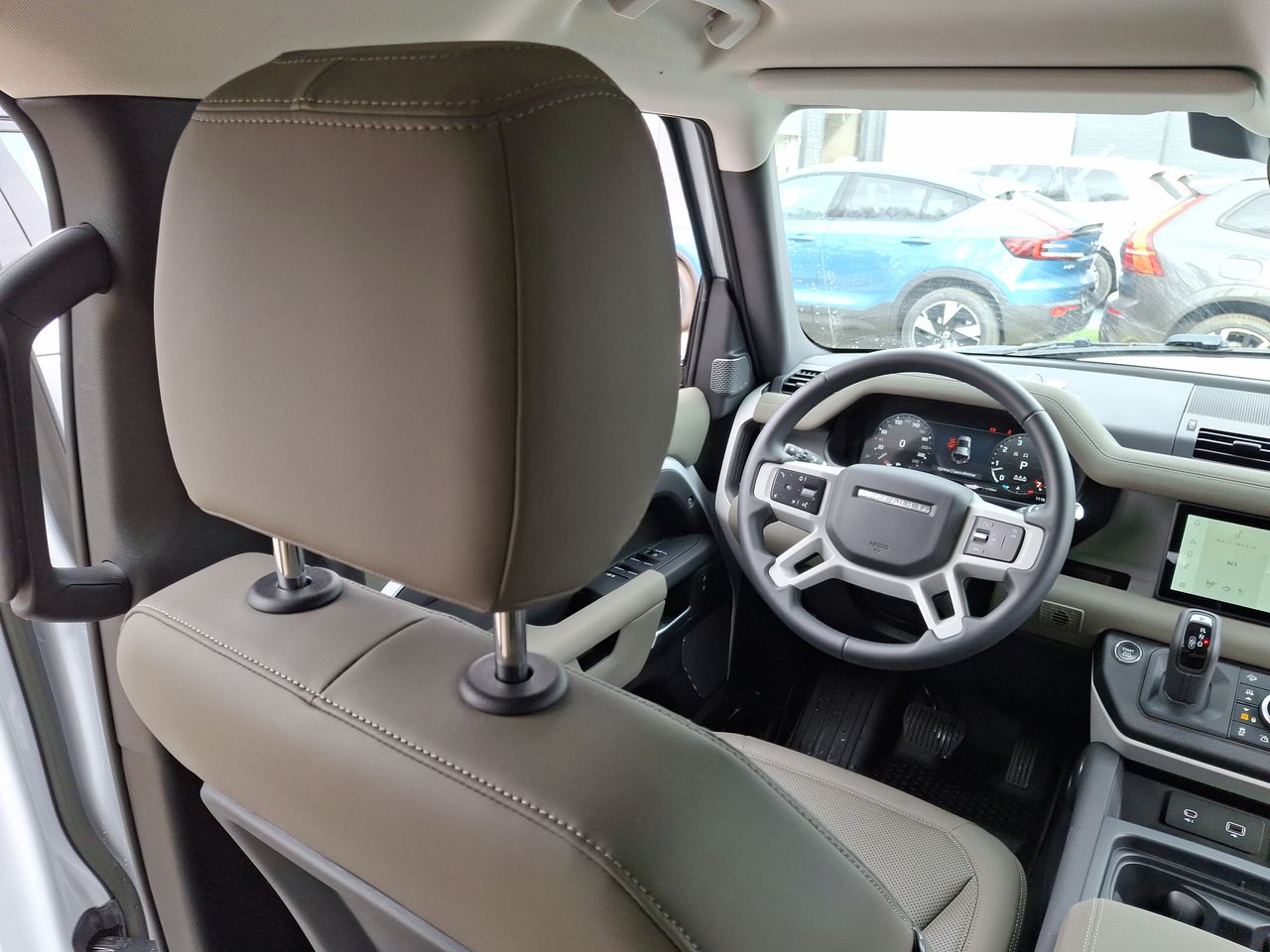LAND ROVER - 16
