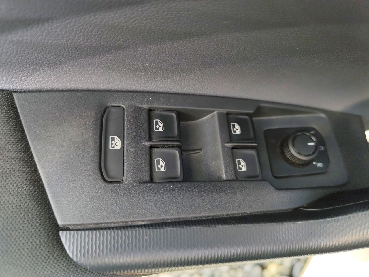 VOLKSWAGEN - 21