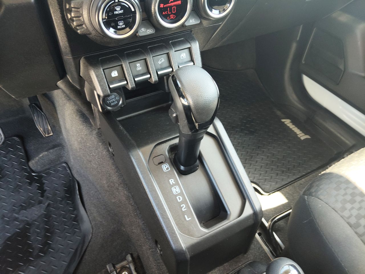 SUZUKI - 22