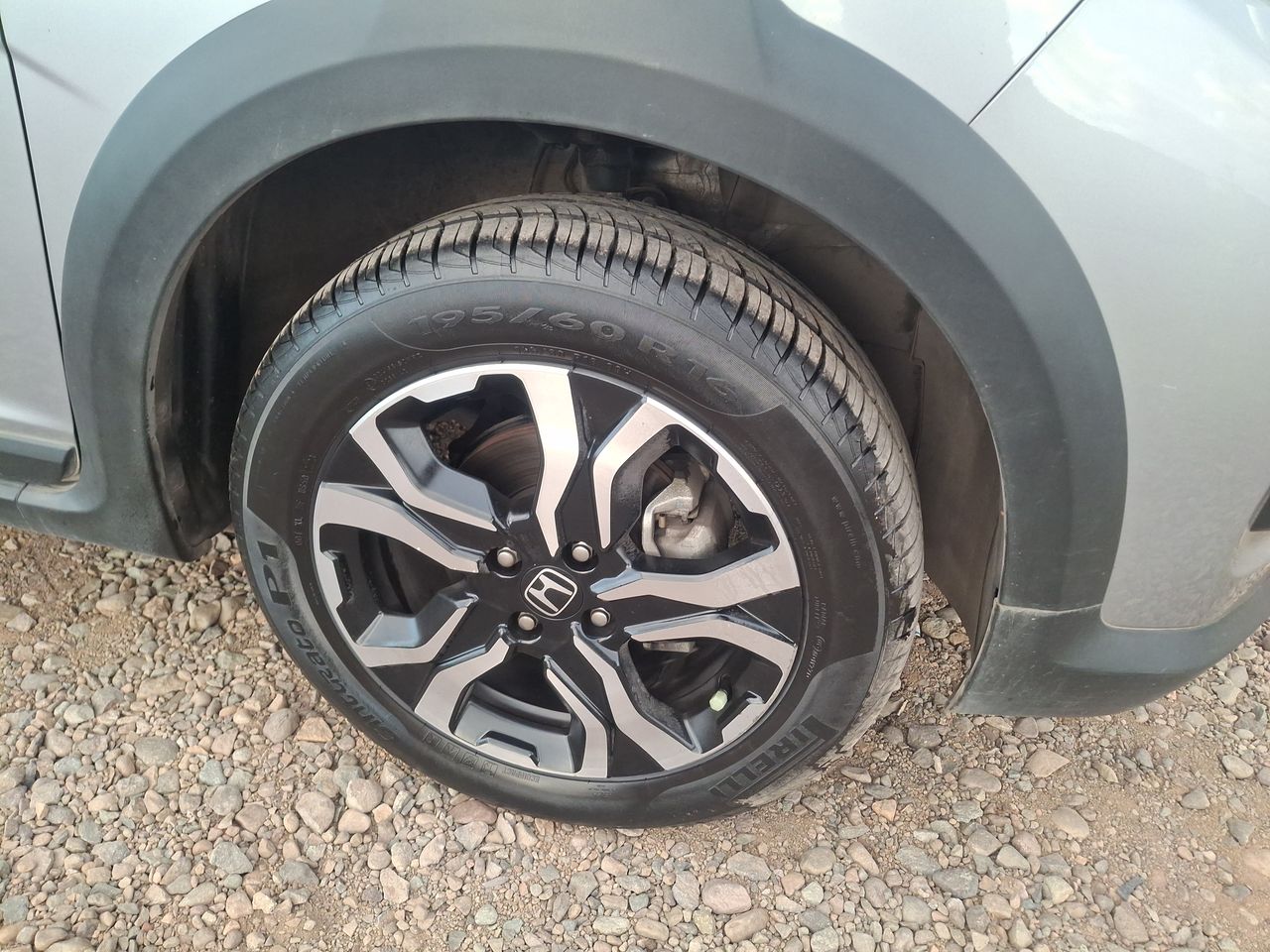 Honda WR-V — foto 10 de 21