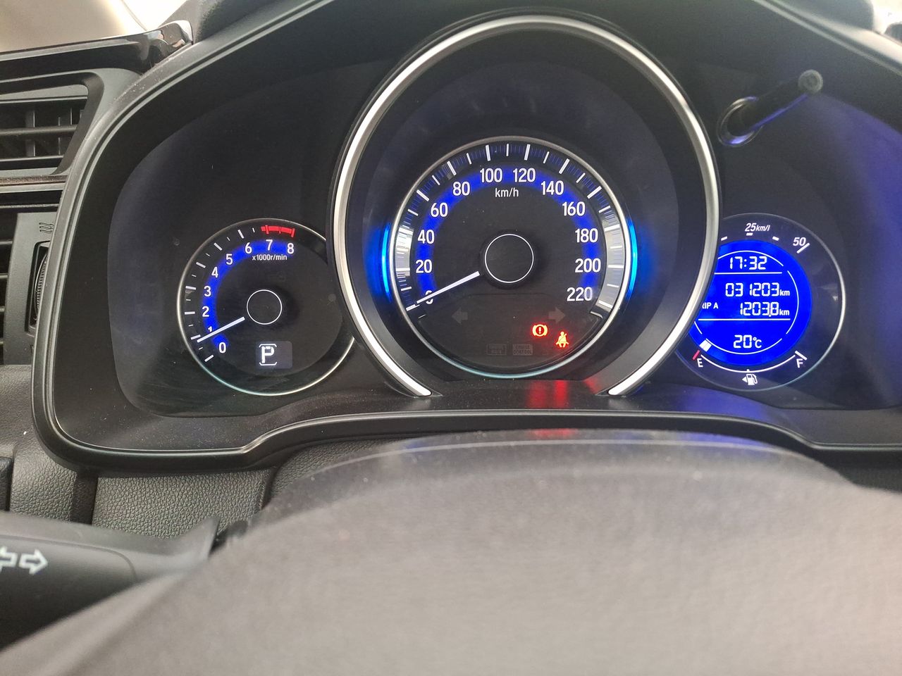 Honda WR-V — foto 16 de 21