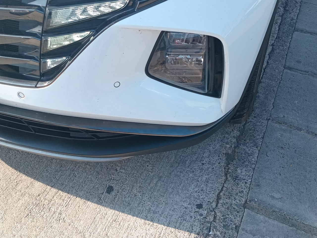 HYUNDAI - 9