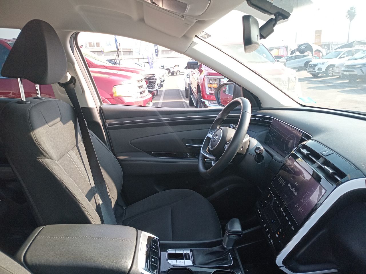 HYUNDAI - 6