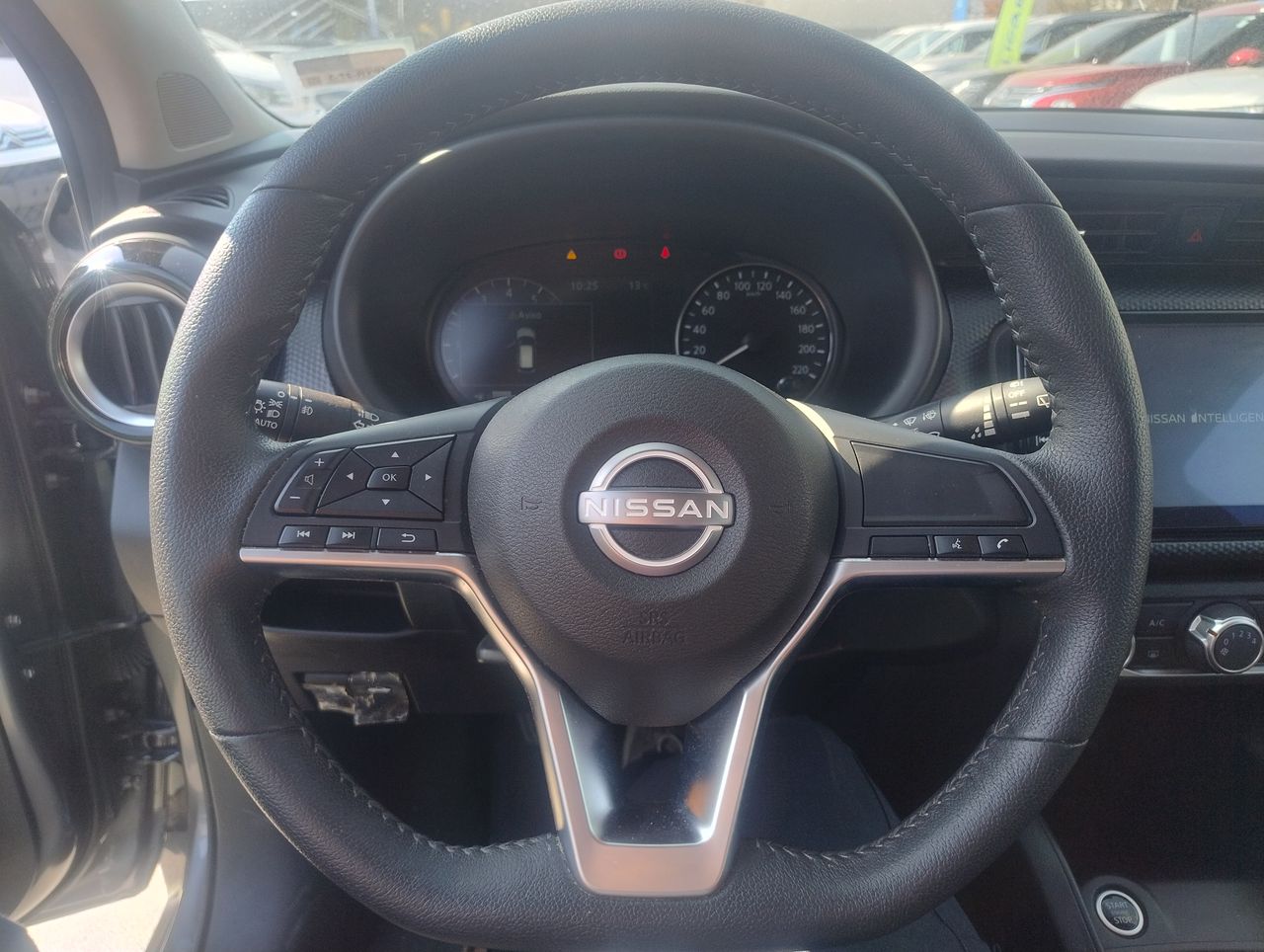Nissan Kicks — foto 25 de 38