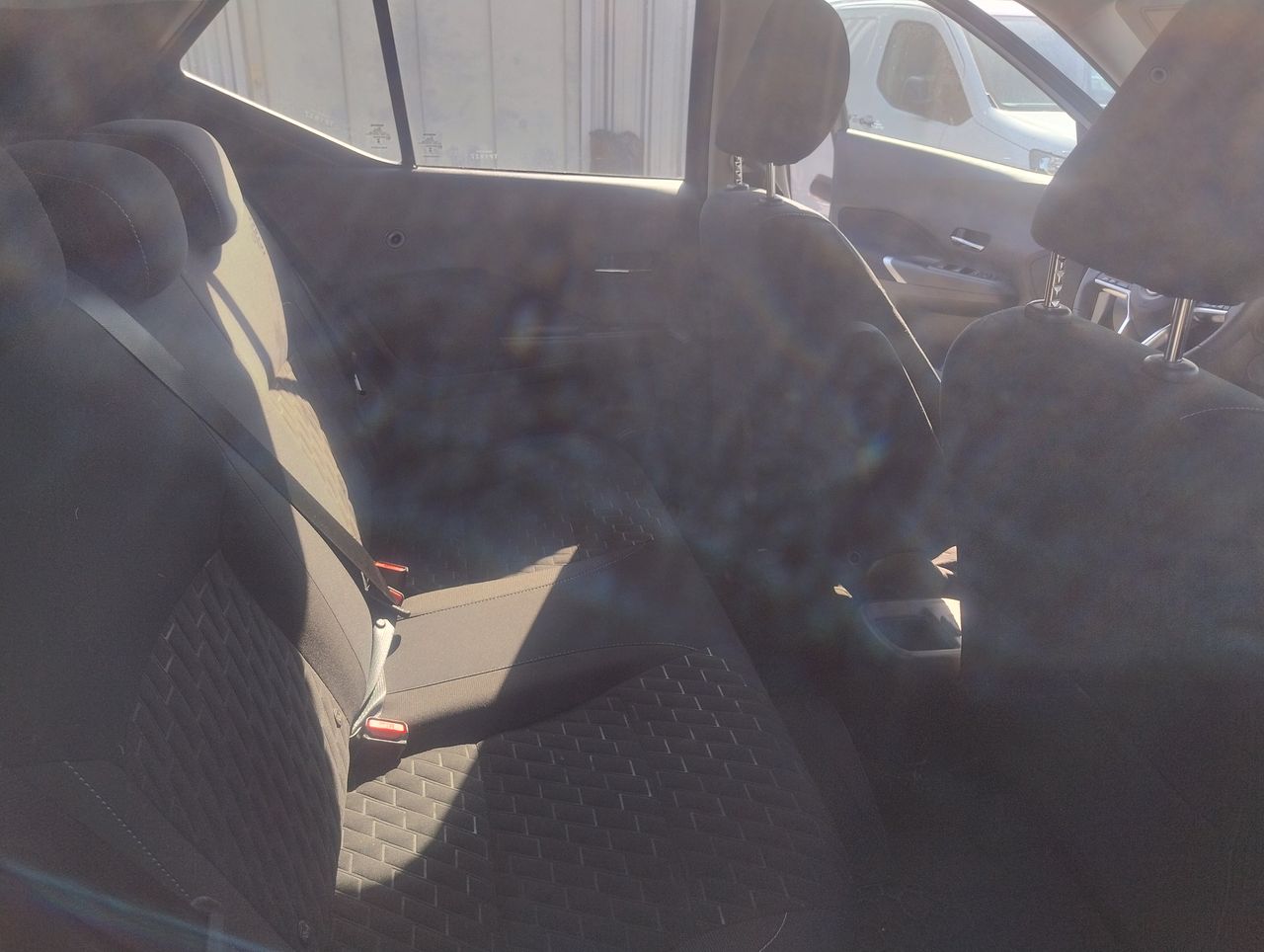 Nissan Kicks — foto 12 de 38