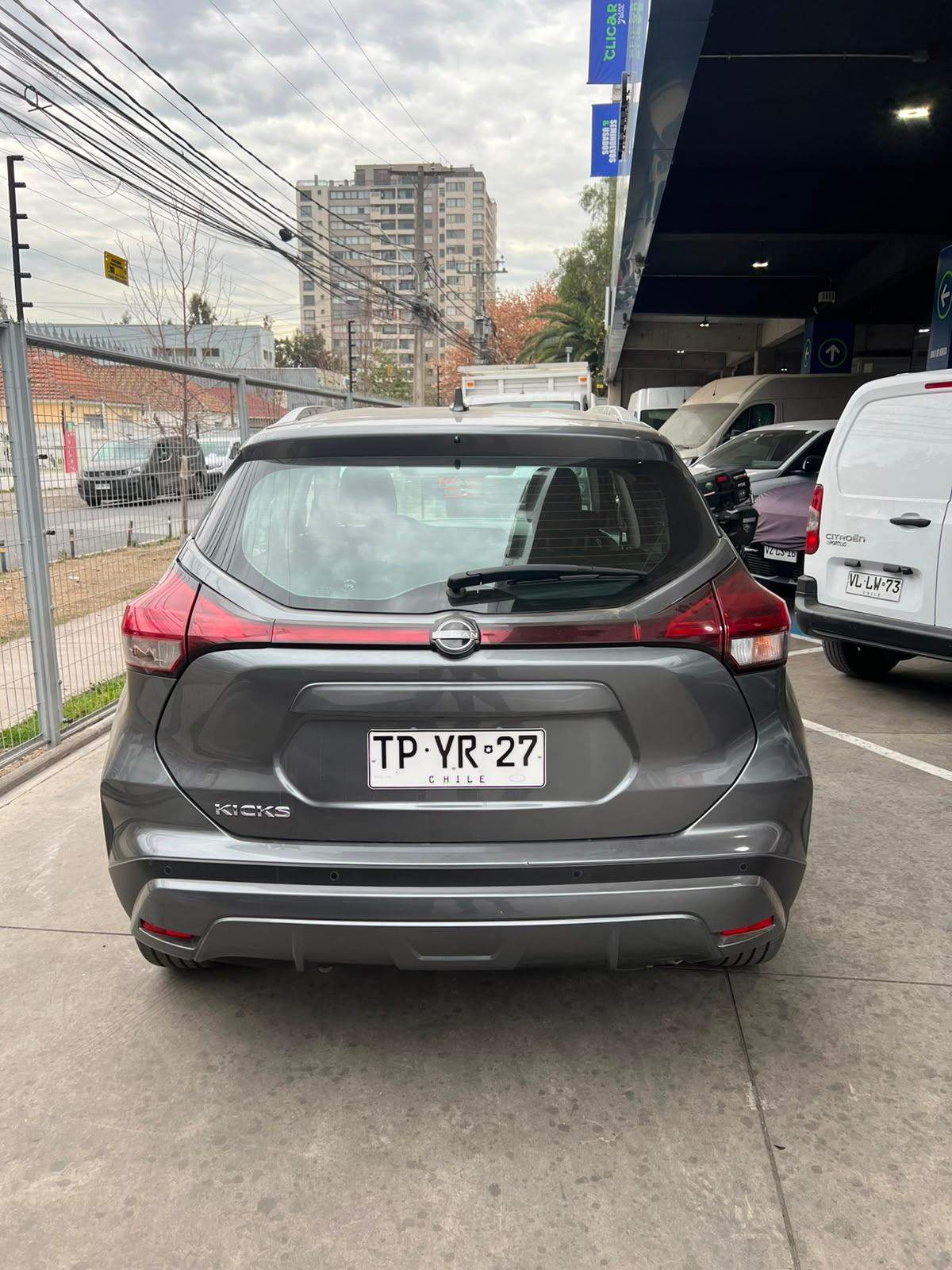 NISSAN - 4