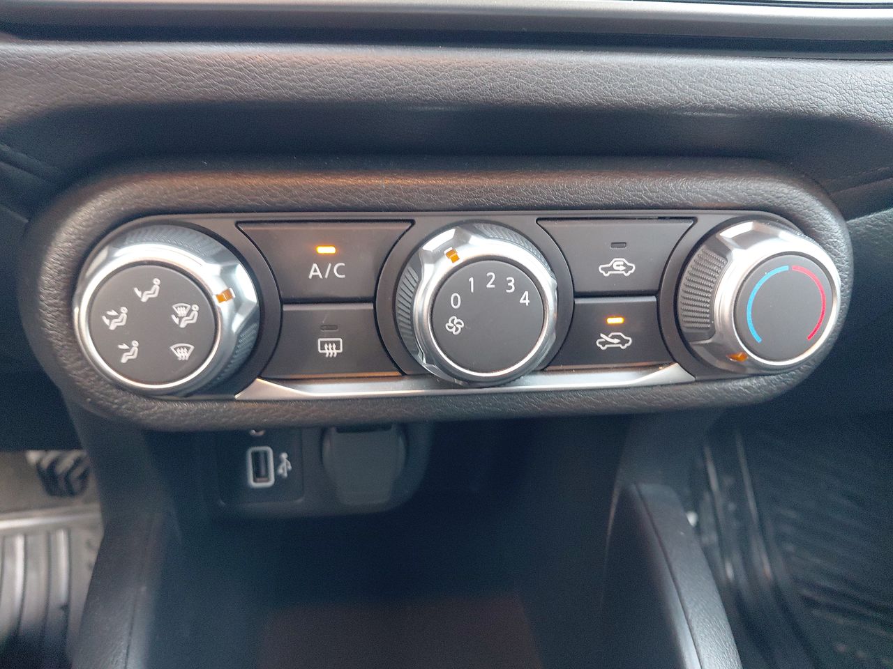 NISSAN - 18