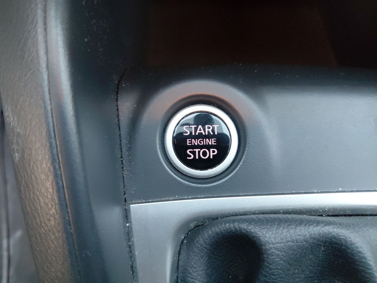 NISSAN - 23