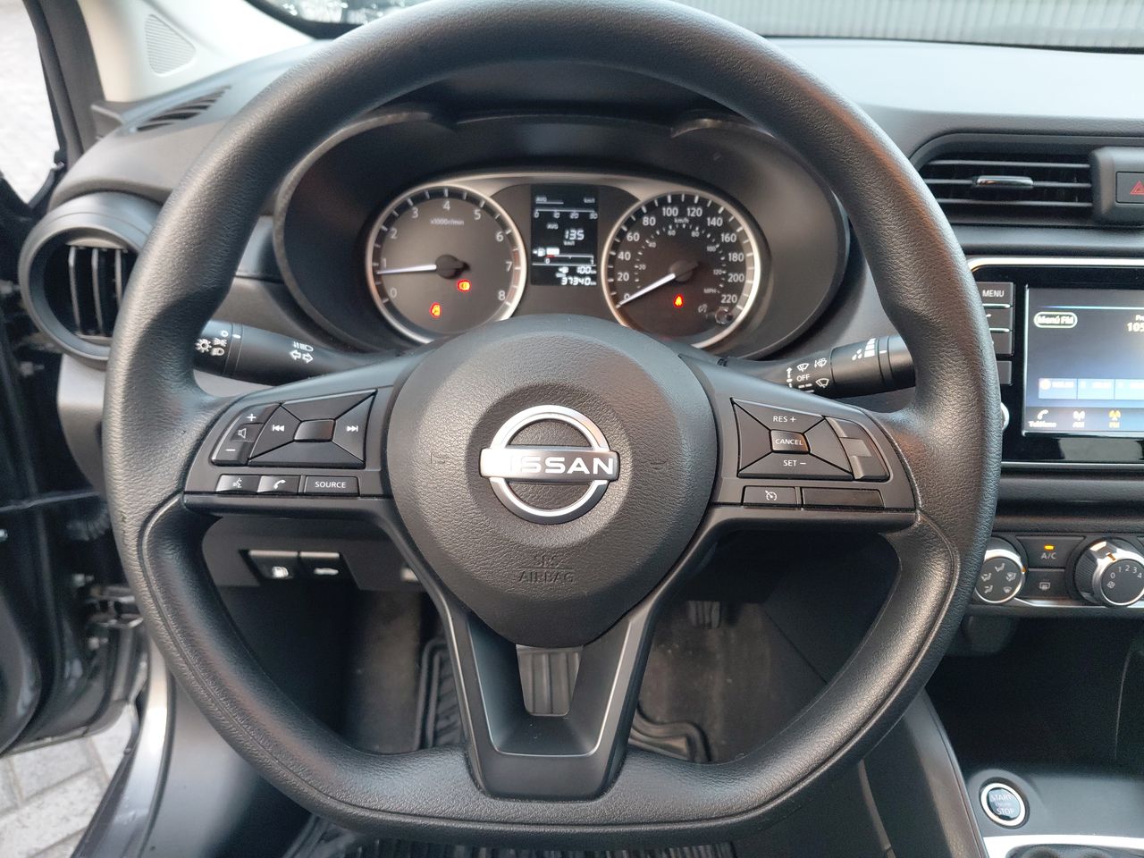 NISSAN - 14