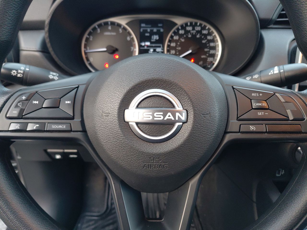 NISSAN - 15