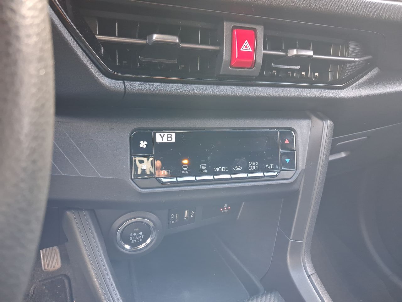 TOYOTA - 28