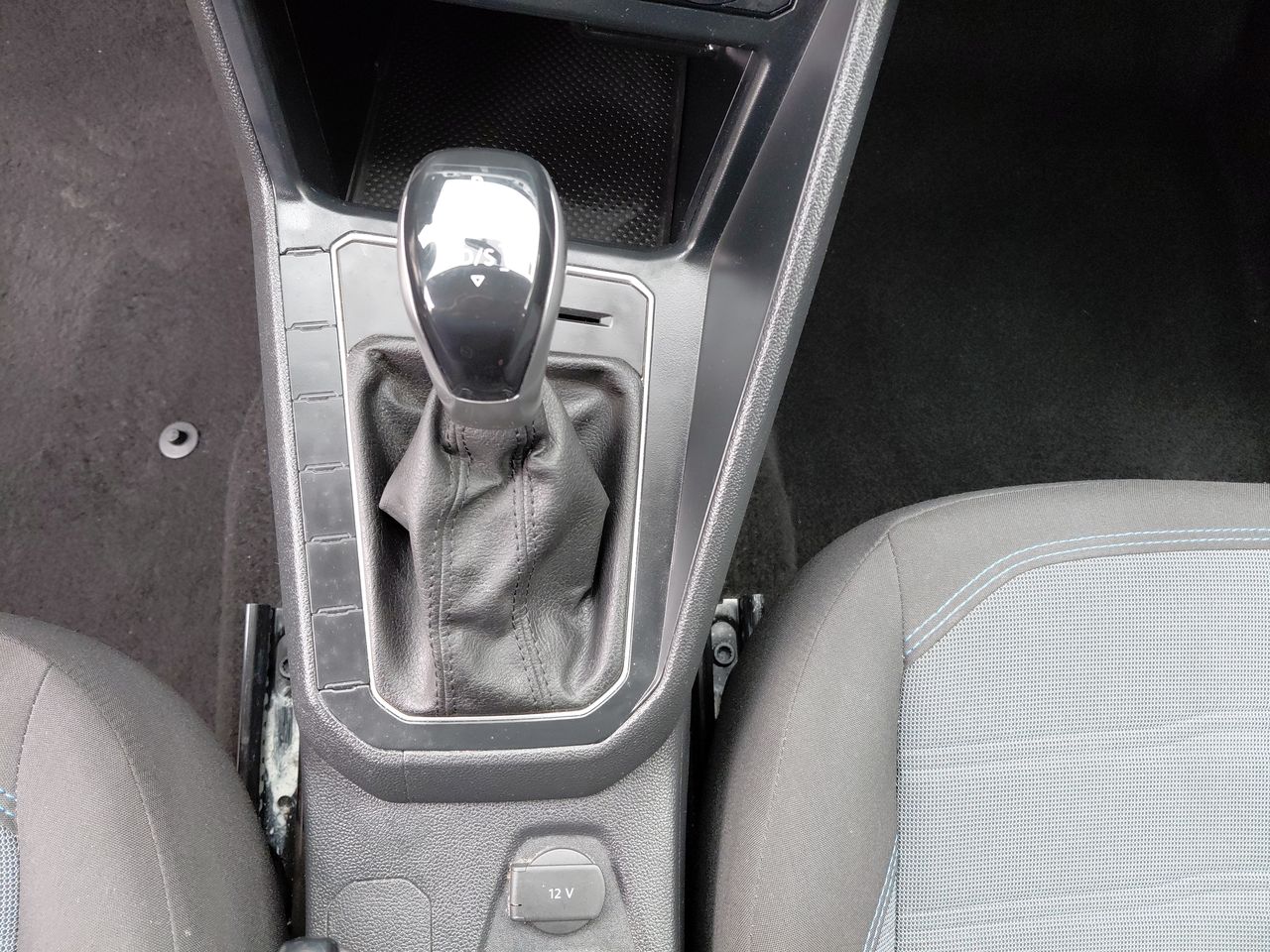VOLKSWAGEN - 21