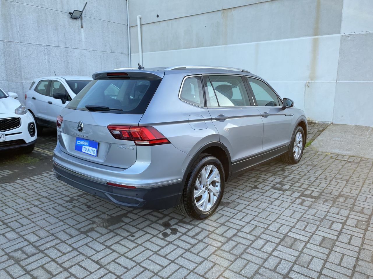 VOLKSWAGEN - 7