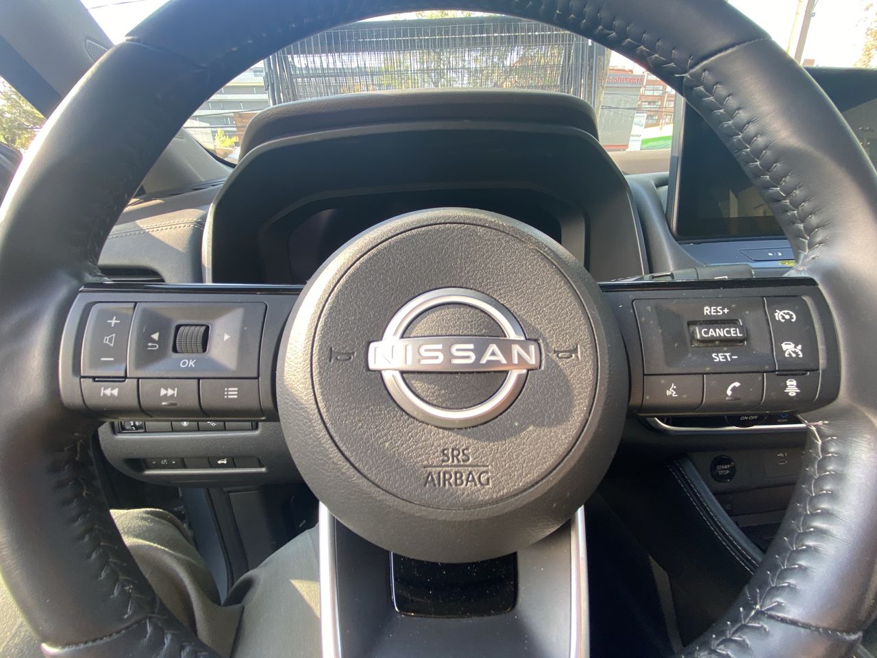 NISSAN - 19