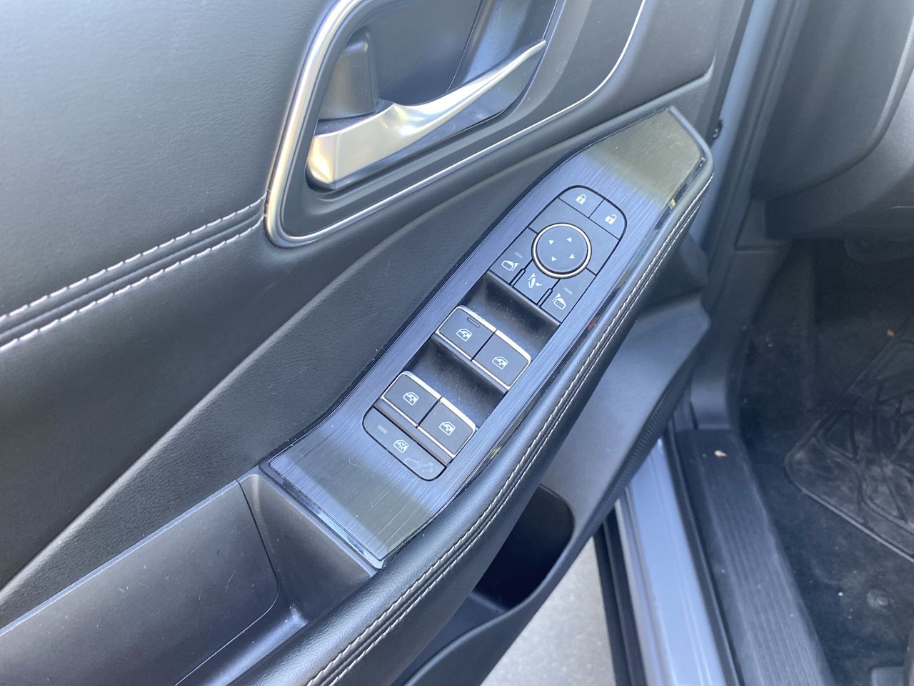 NISSAN - 15
