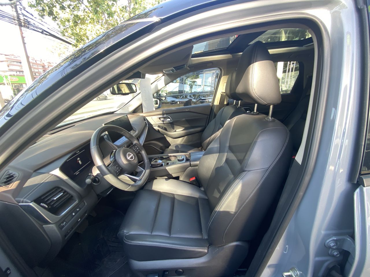 NISSAN - 17