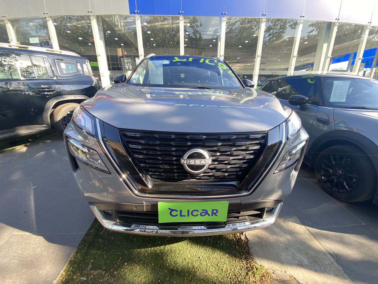 NISSAN - 2
