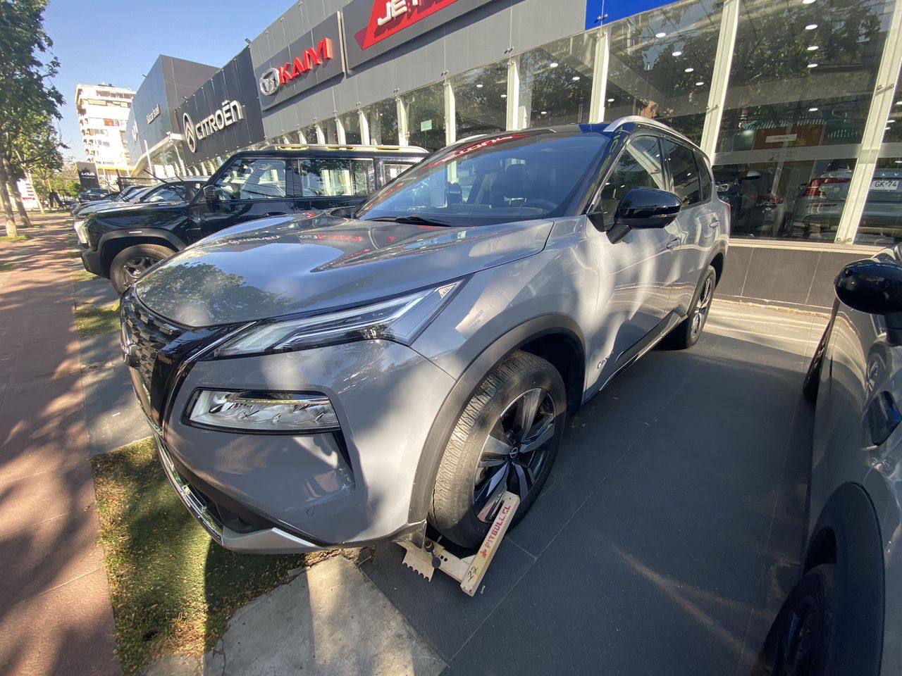 NISSAN - 3
