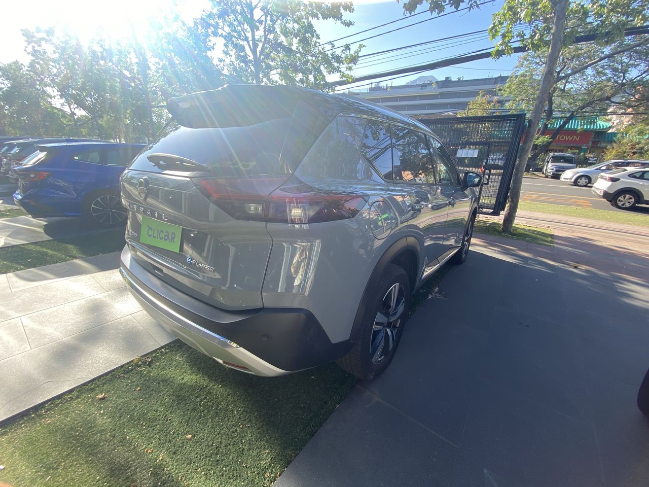 NISSAN - 7