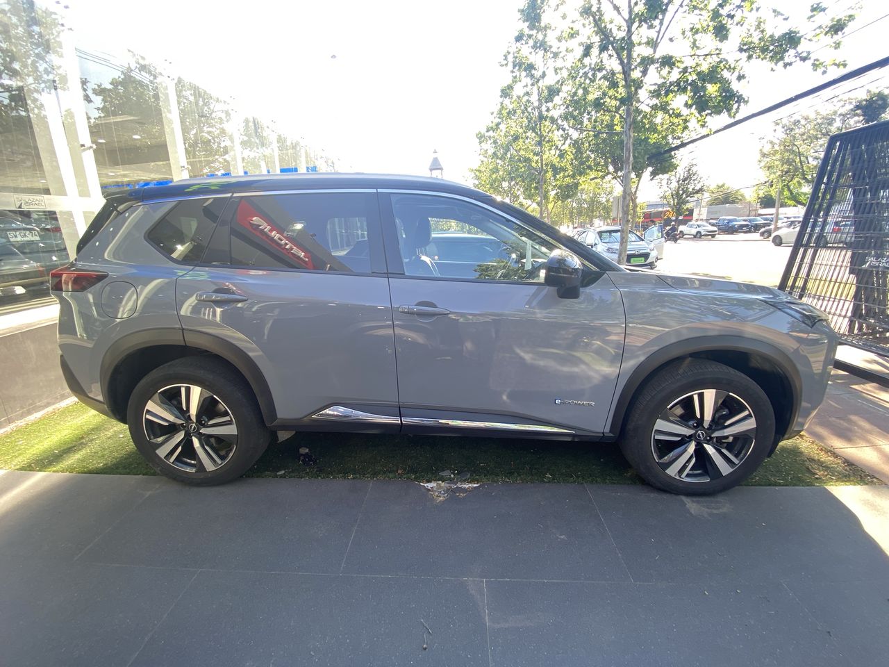 NISSAN - 8