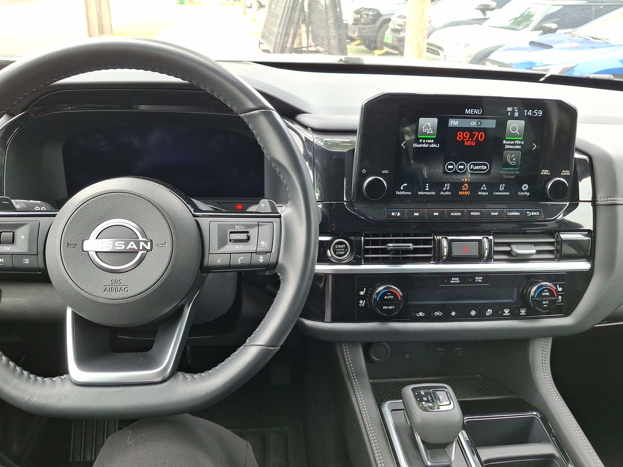 NISSAN - 33