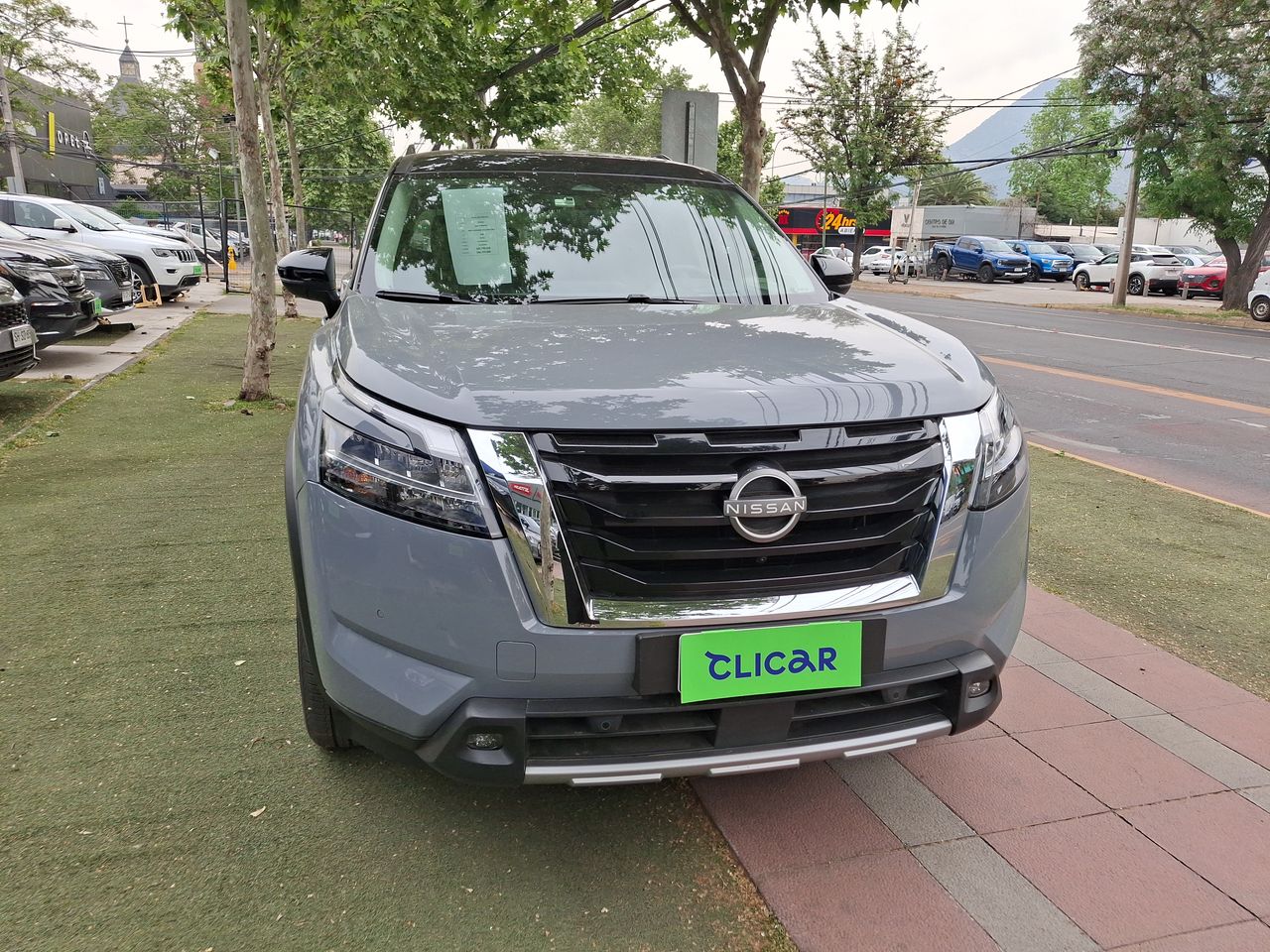 NISSAN - 2