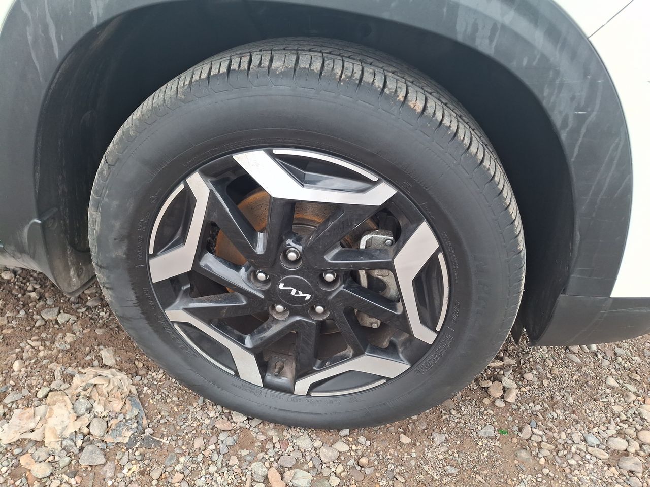 KIA Seltos — foto 10 de 20