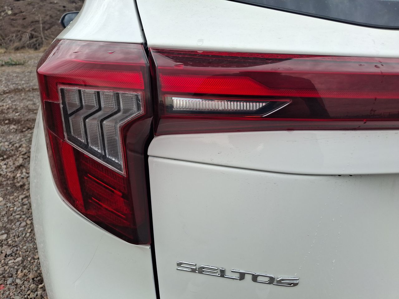 KIA Seltos — foto 12 de 20