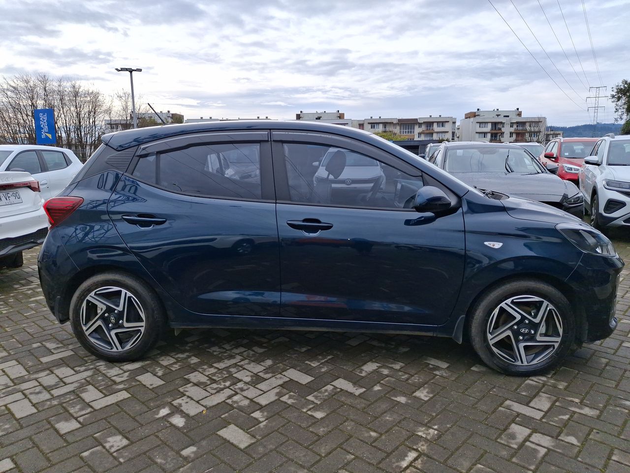 HYUNDAI - 8