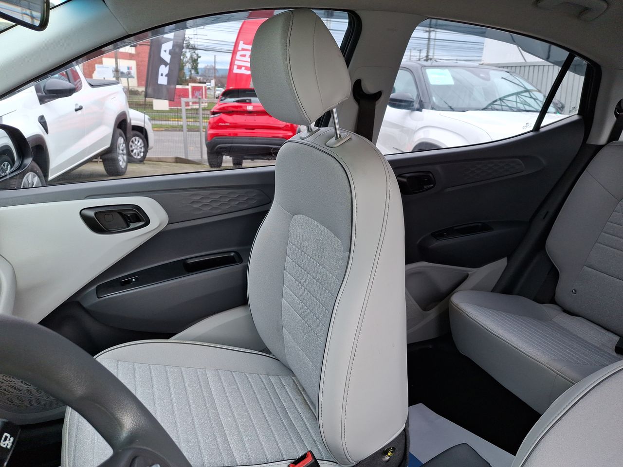 HYUNDAI - 10