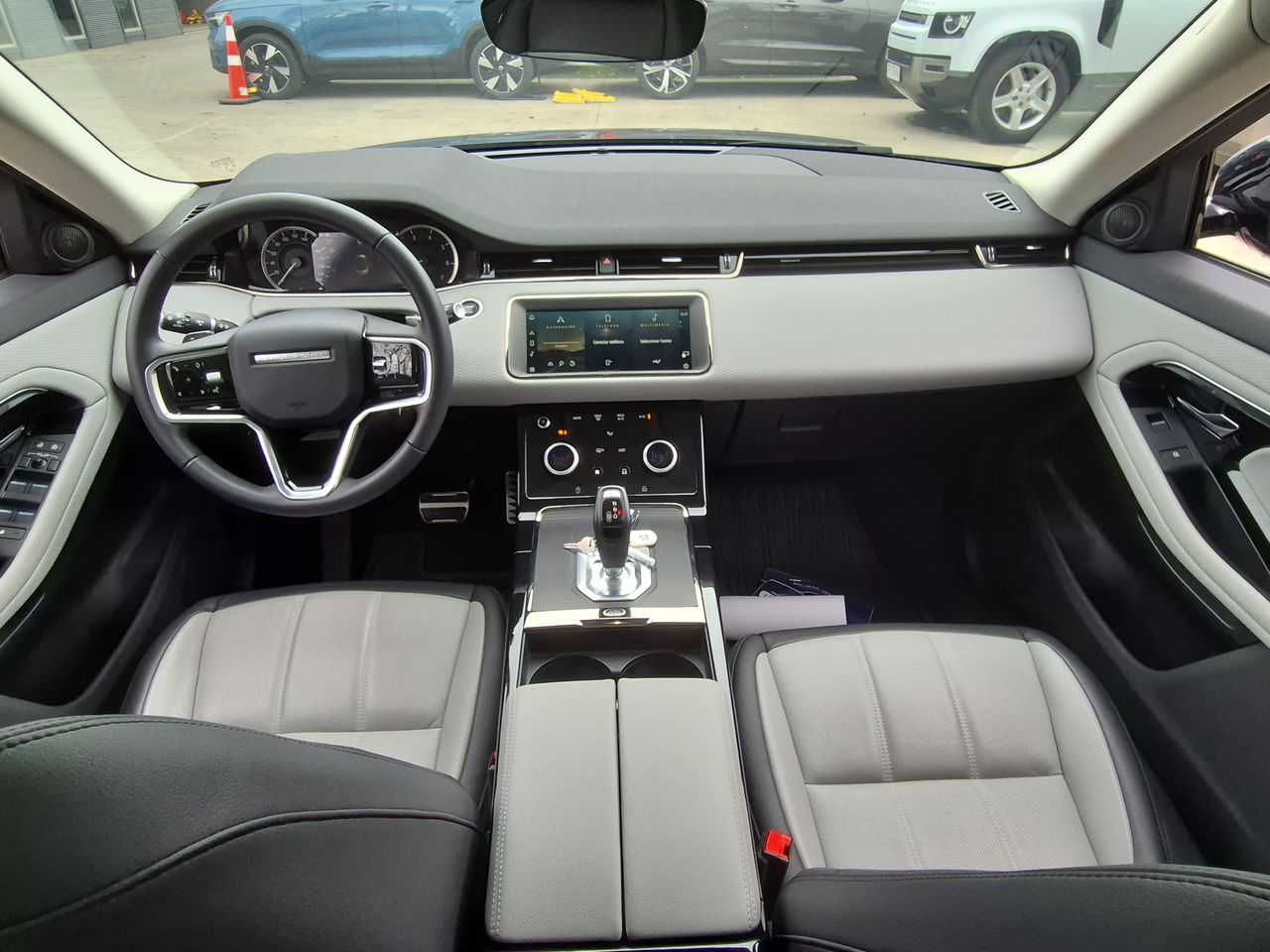 LAND ROVER - 9