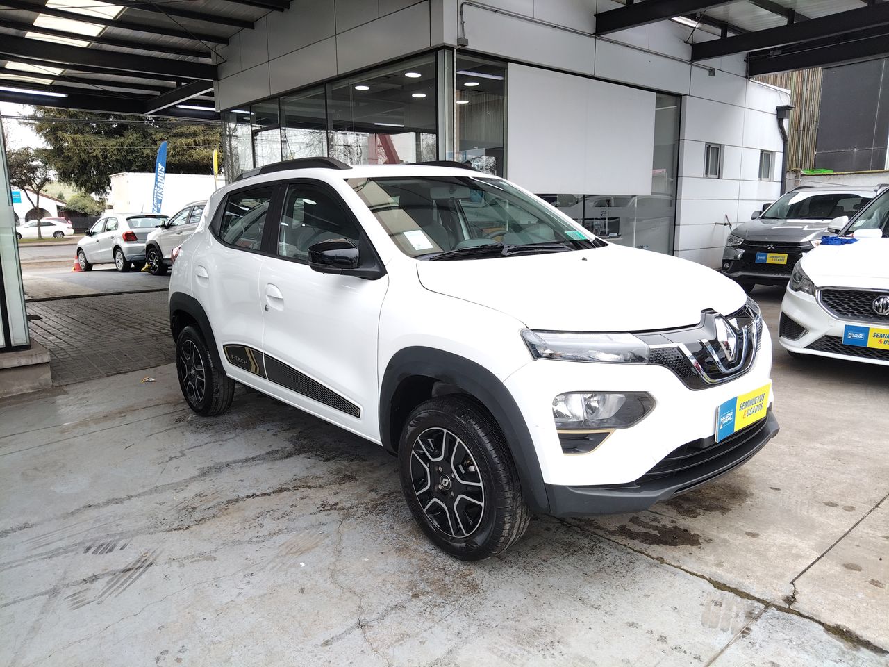 RENAULT - 1