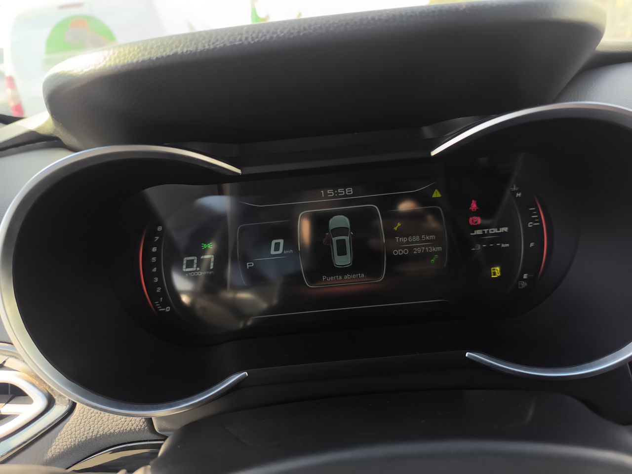 Jetour X70 — foto 25 de 32