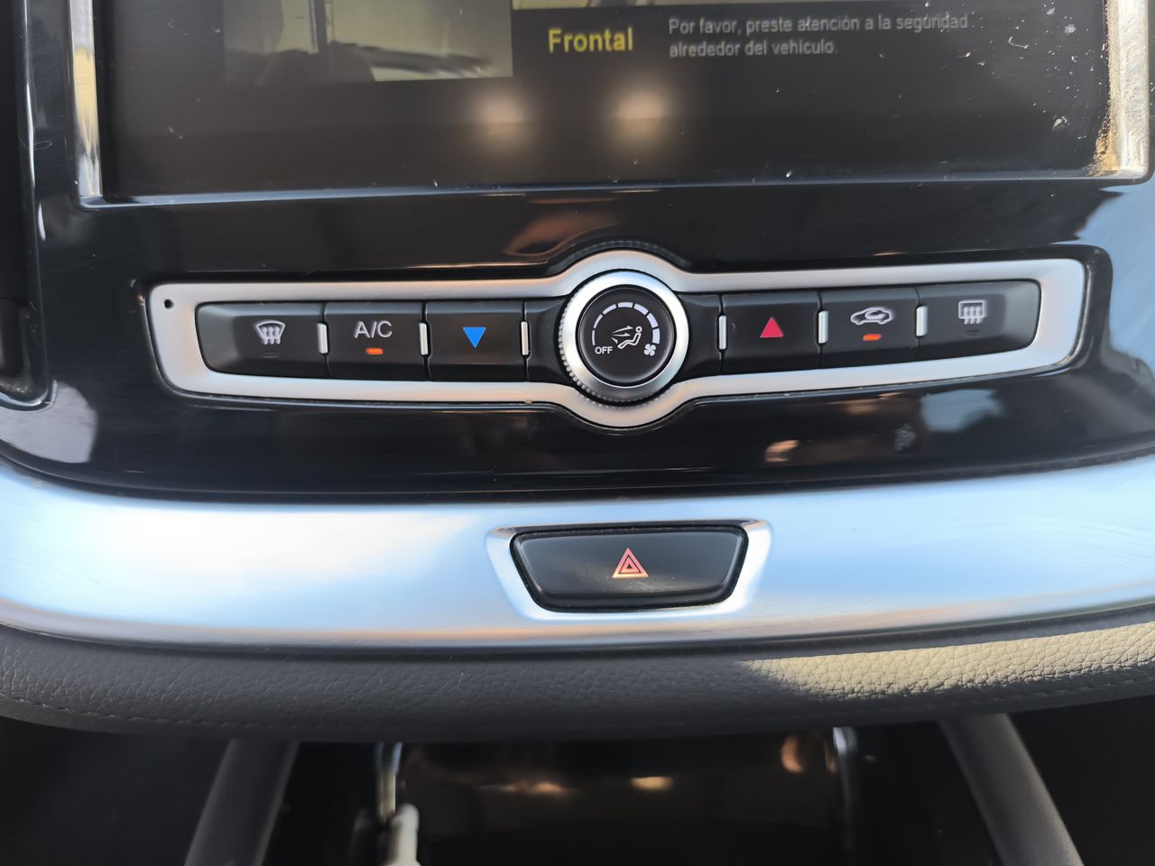 Jetour X70 — foto 28 de 32