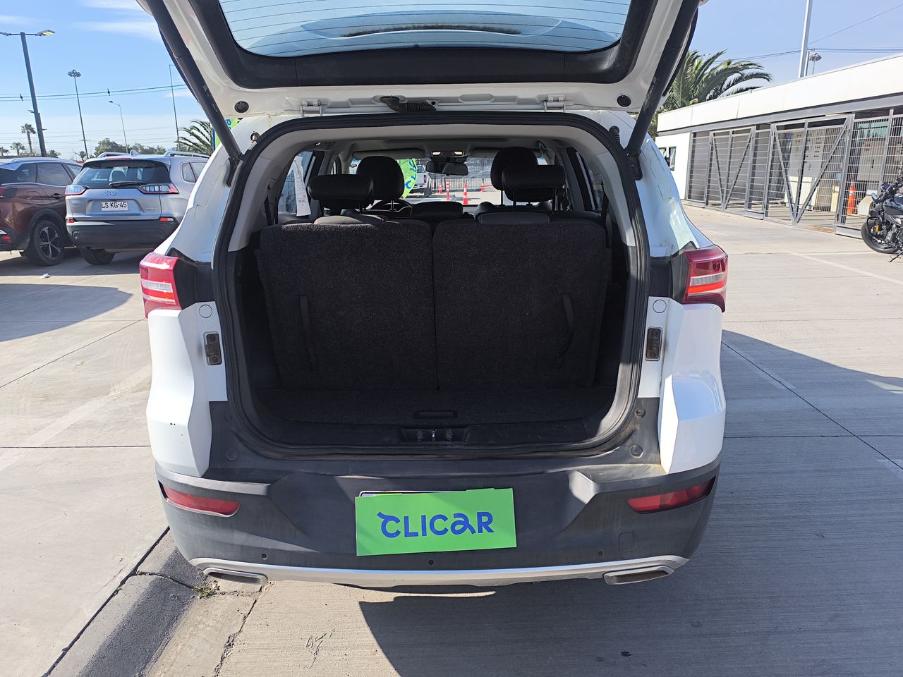 Jetour X70 — foto 20 de 32