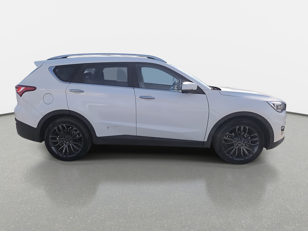 Jetour X70 — foto 9 de 32