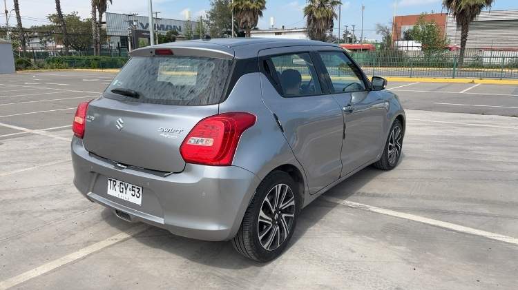 SUZUKI - 4