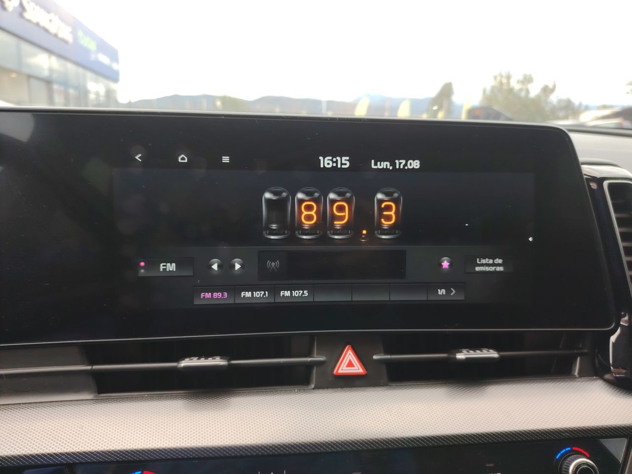 KIA Sportage — foto 27 de 34