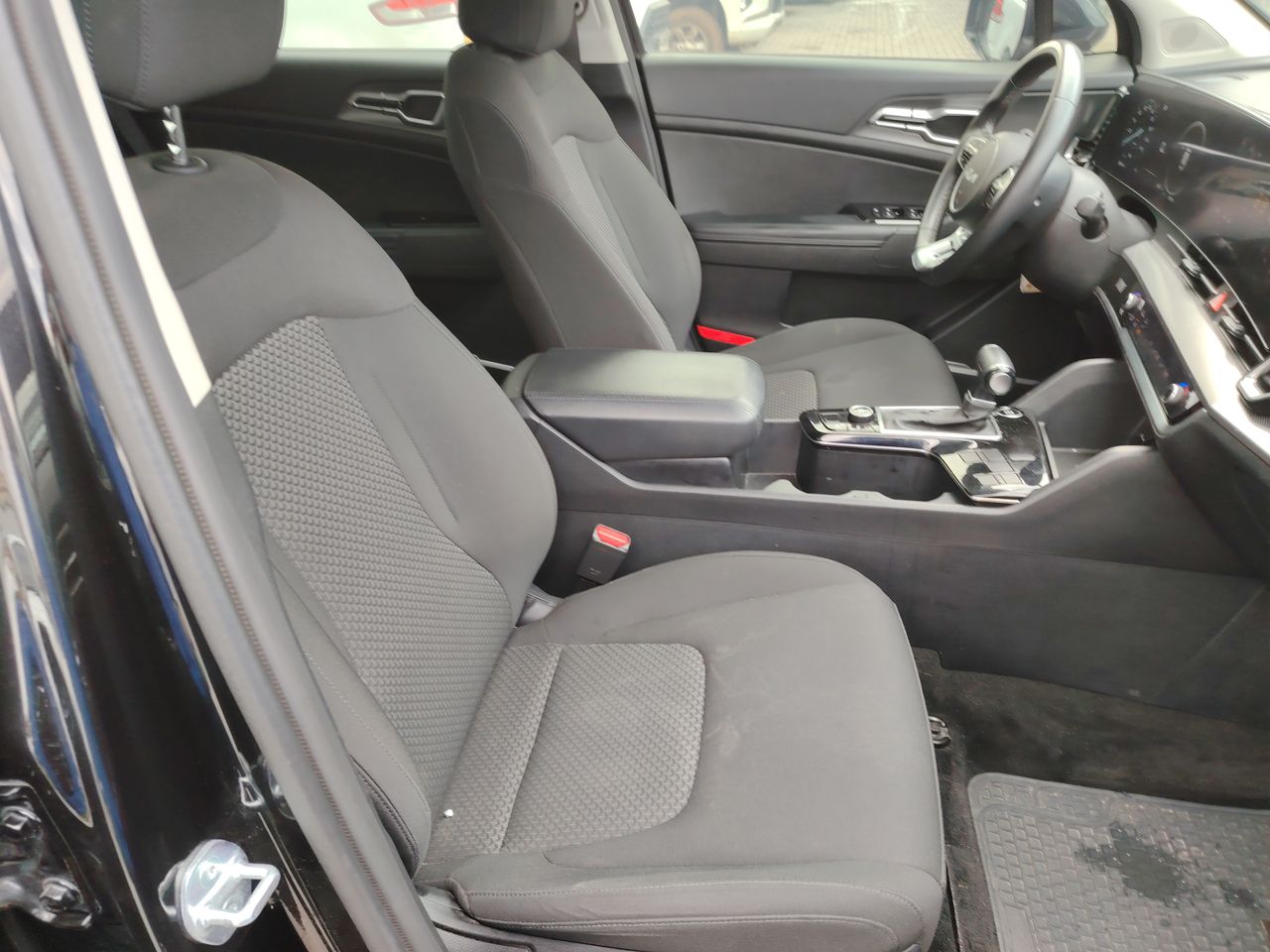 KIA Sportage — foto 32 de 34