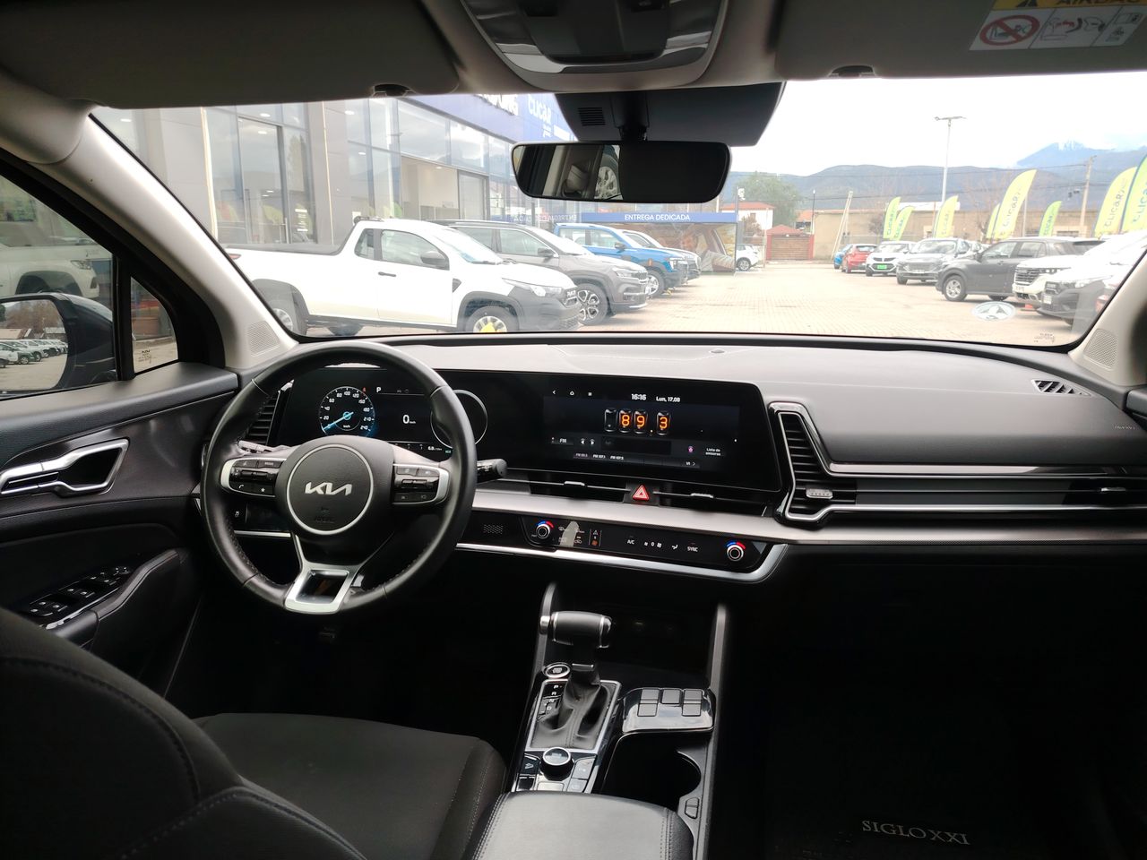 KIA Sportage — foto 10 de 34
