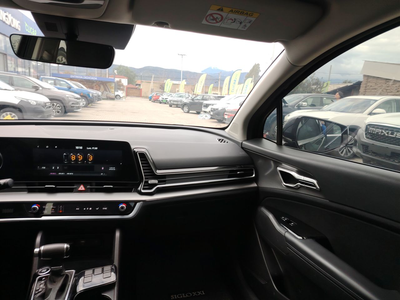 KIA Sportage — foto 11 de 34