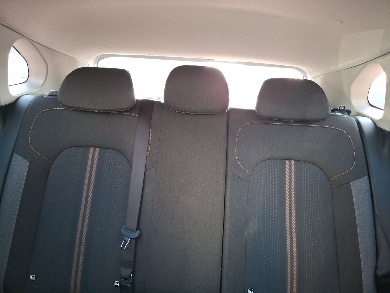 KIA K3 Cross — foto 6 de 26